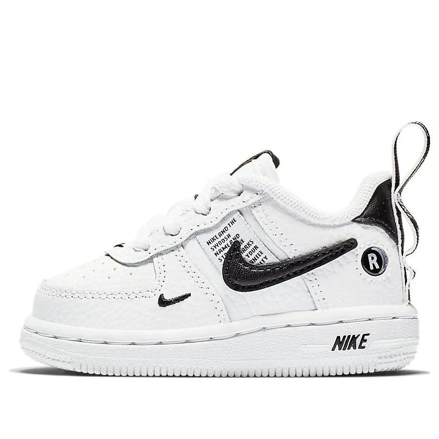 Детские повседневные кожаные кроссовки Nike Force 1 Lv8 Utility AV4273-100 белого и черного цвета — фото 2