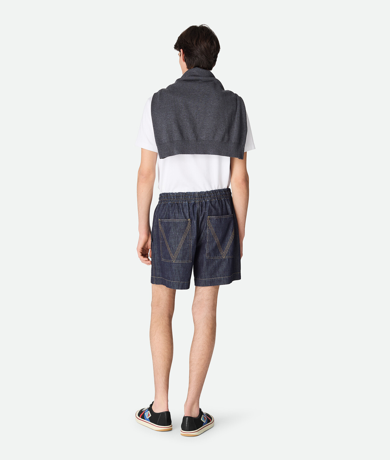 Rinsed indigo denim shorts BOTTEGA VENETA, индиго — фото 3