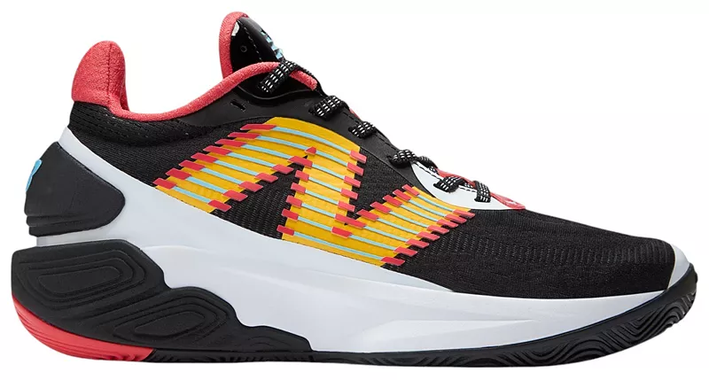 Баскетбольные кроссовки New Balance TWO WXY v5, черный