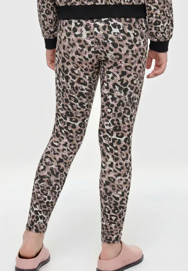 Леггинсы Guess, модель leggings trousers, цвет анималпринт розовый — фото 2