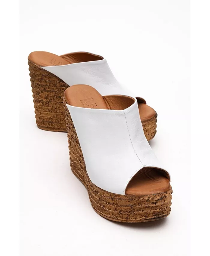 Сандалии Nelly Leather на платформе (женские) Forever & Always Shoes, белый