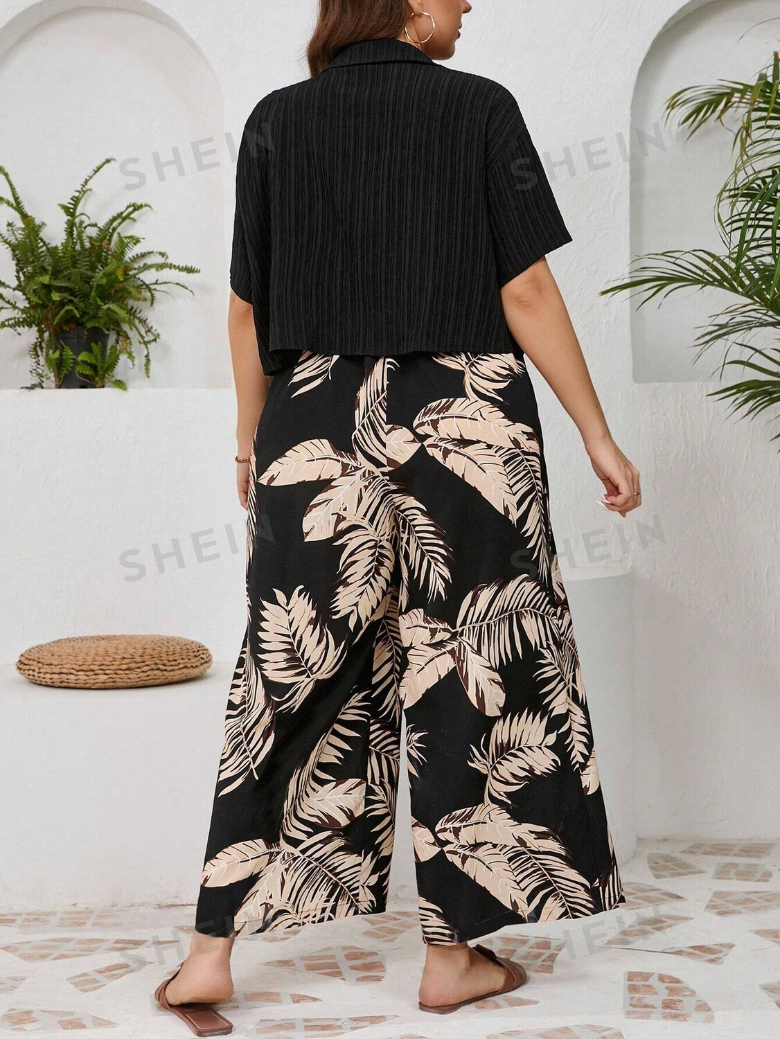 

Essnce Плюс Размер Летние каникулы Комплект из двух предметов Музыкальный фестиваль Черный комплект с верхом Женские комбинезоны Женские комплекты рубашек Наряды Брючные комплекты