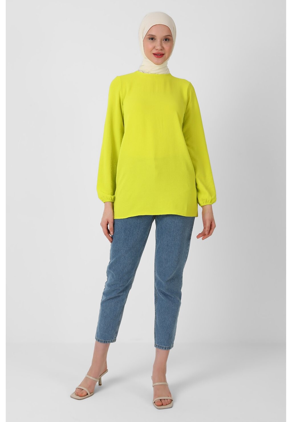 

Блуза REFKA CASUAL Modanisa, неоновый желтый