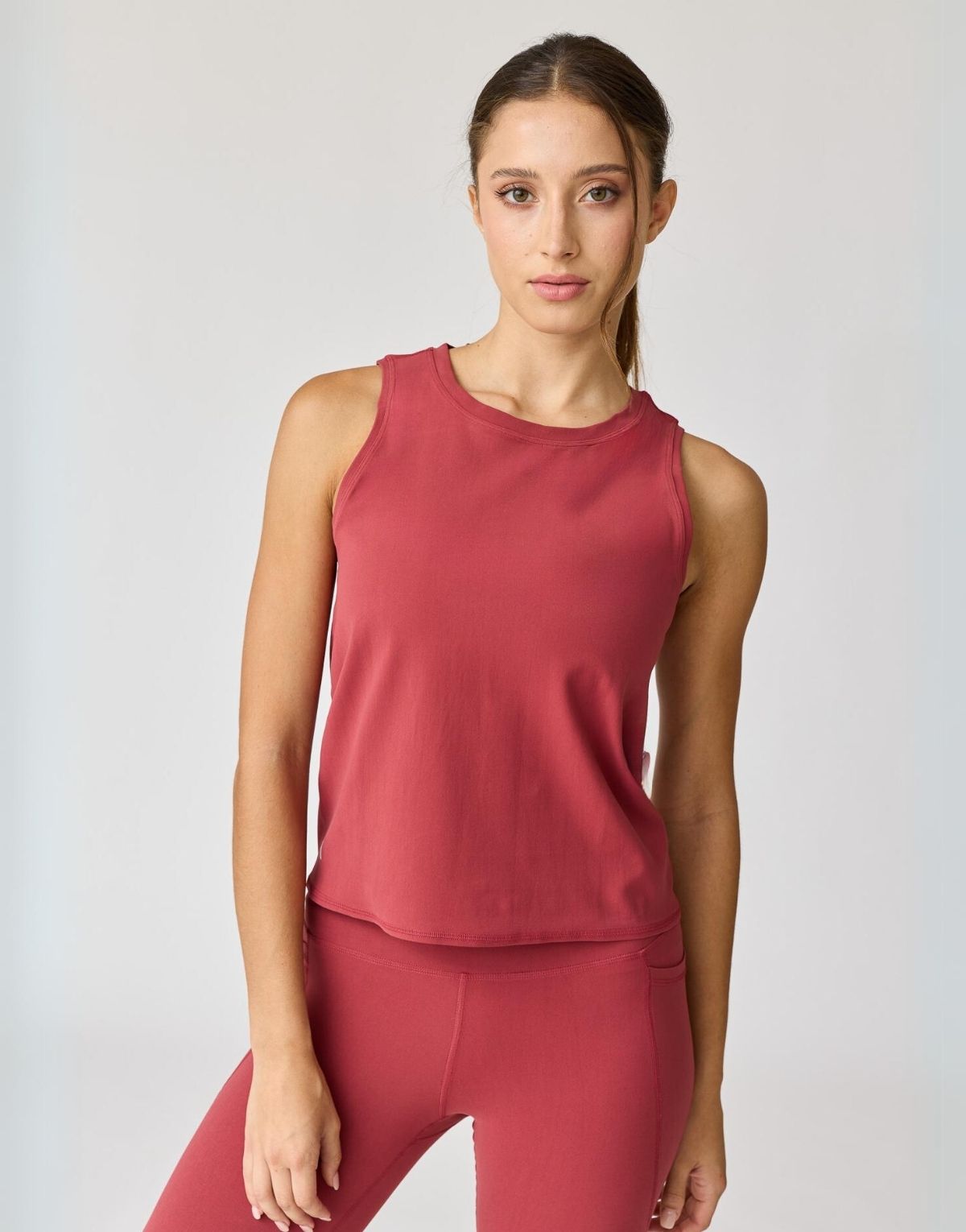 

Майка женская AVA Active, цвет clay red