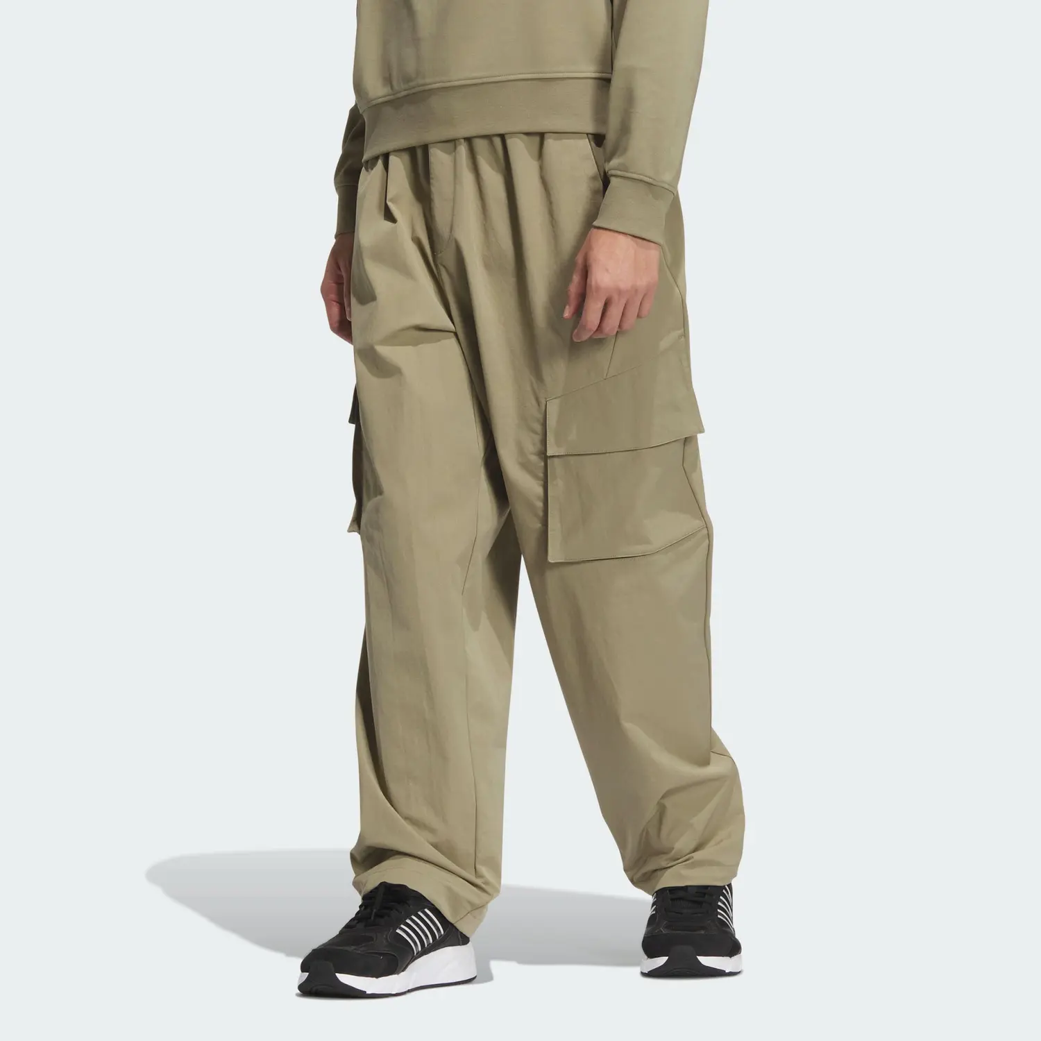 Футболка FW24 M TRAN PANT1 Повседневные брюки мужские оливковый зеленый Adidas — фото 3