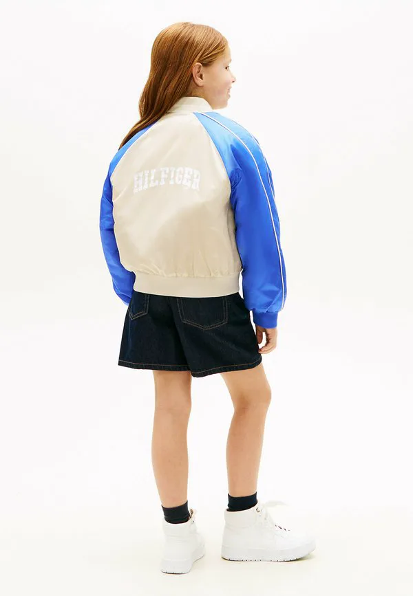 Блестящая куртка-бомбер с логотипом на спине Tommy Hilfiger, Classic Beige Empire Blue — фото 3