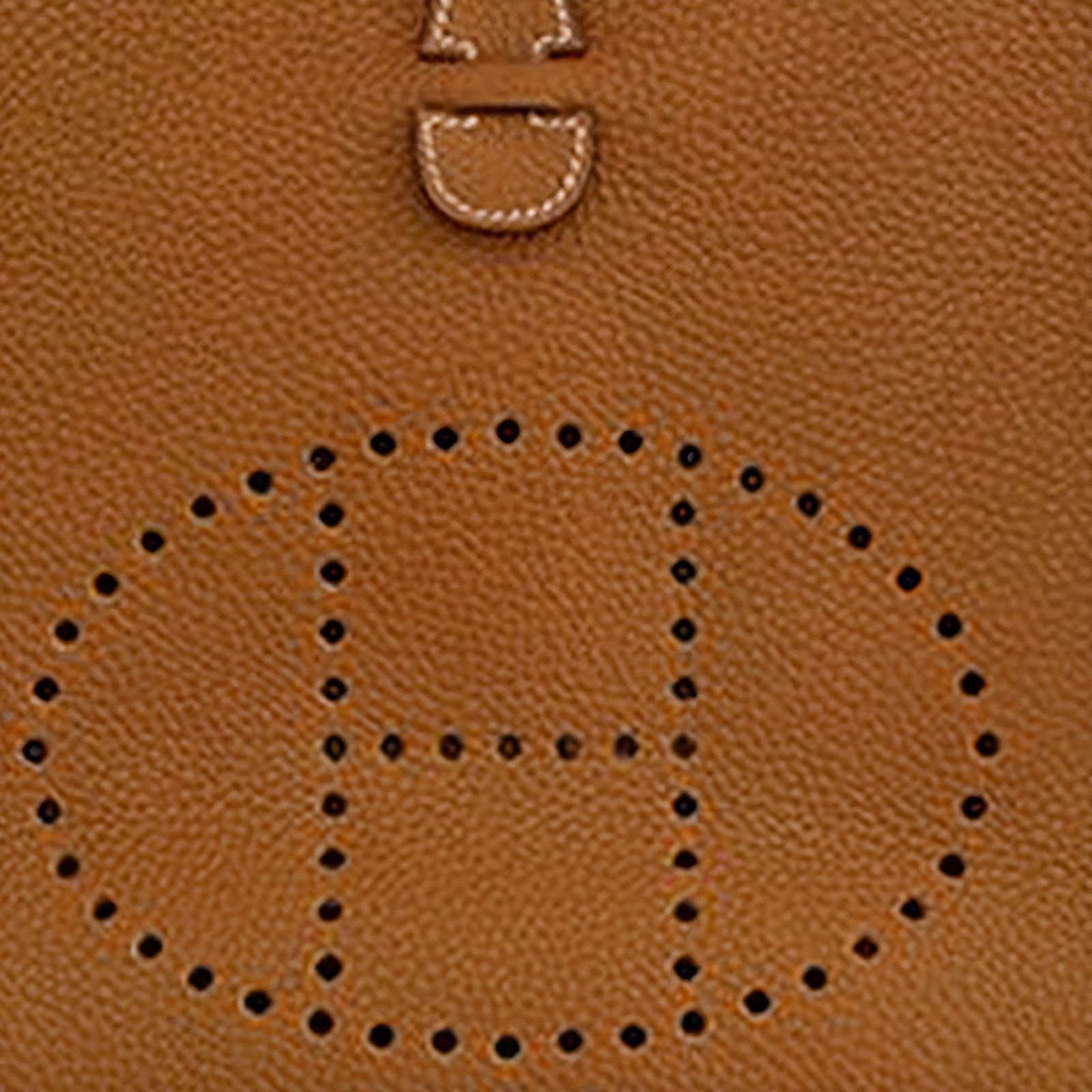 HERMES Кожаная сумка кроссбоди Evelyne Clemence Bullock — фото 4