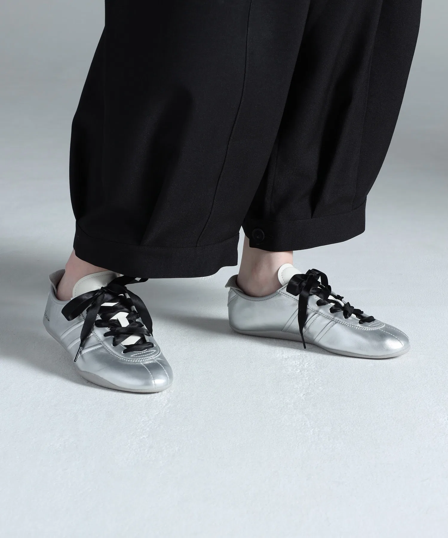Унисекс кроссовки из натуральной кожи Y-3 TOKYO серебристые — фото 3