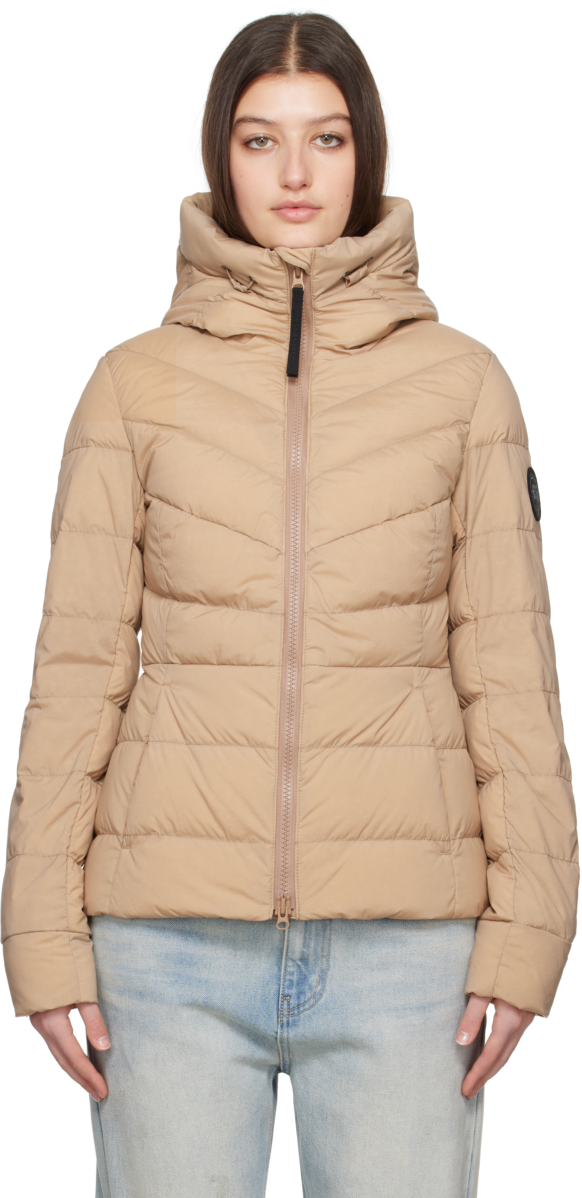 

Куртка-пуховик Clair цвета загара «Black Label» Canada Goose