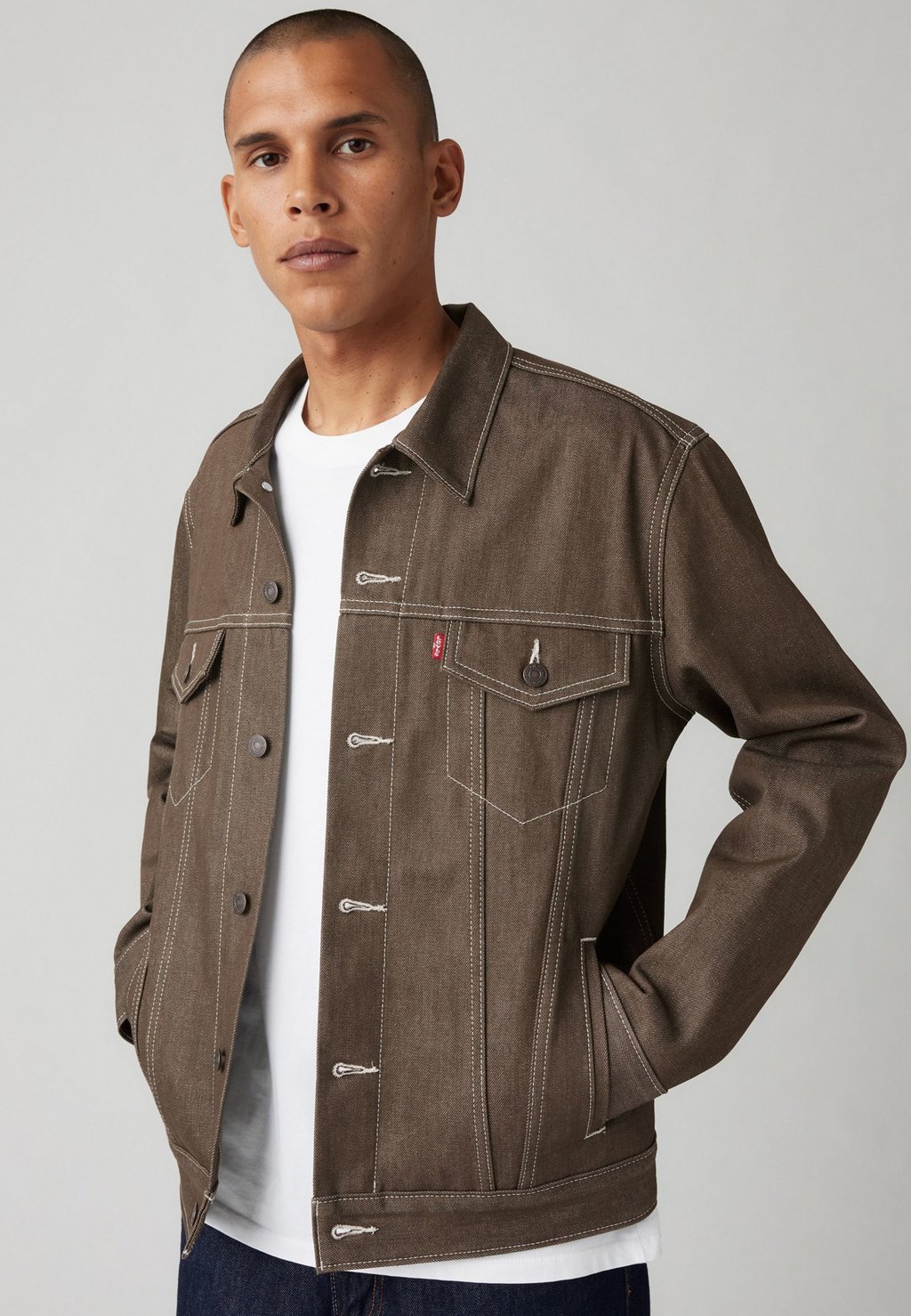 

Джинсовая куртка THE TRUCKER JACKET Levi's, темно-коричневый