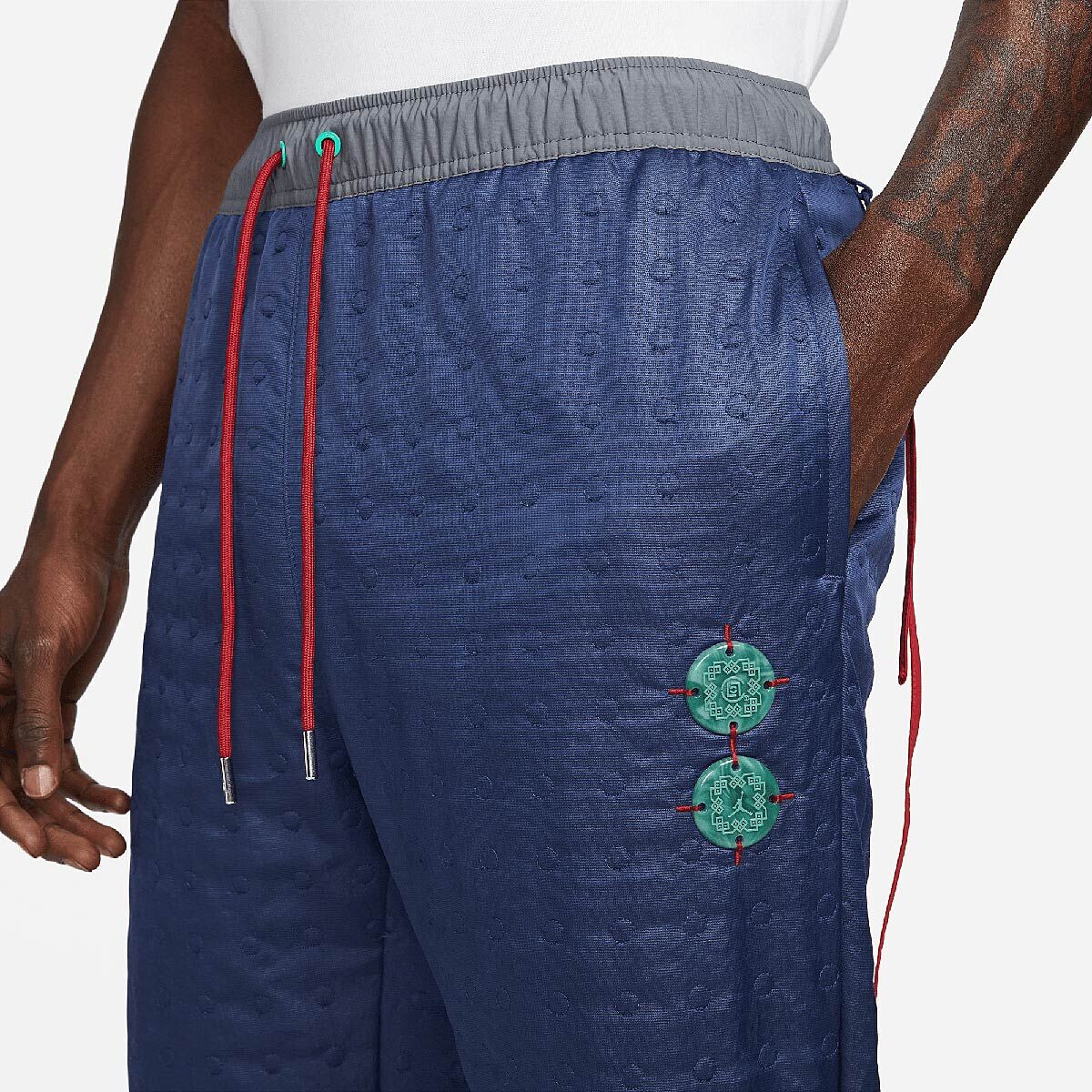 Тренировочные брюки M J CLOT WOVEN PANT Nike, цвет Navy/Flint Grey/Stormred — фото 3