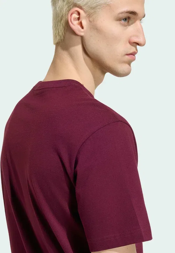 Футболка Adidas Originals Loo31 basic t-shirt, бордовый — фото 4