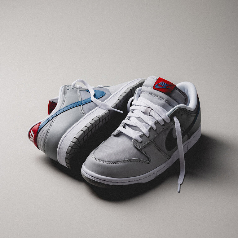 

Кроссовки dunk low qs *silver surfer* Nike, серебряный, Серый, Кроссовки dunk low qs *silver surfer* Nike, серебряный