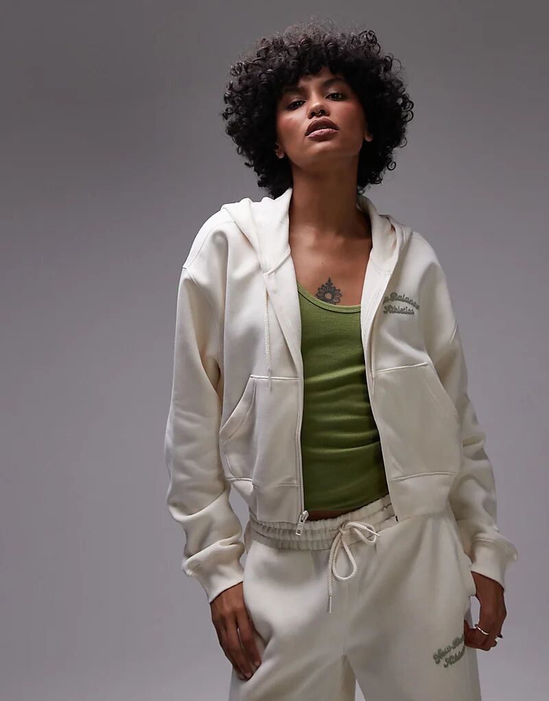 

Толстовка с капюшоном из флиса New Balance бежевого цвета с застежкой-молнией