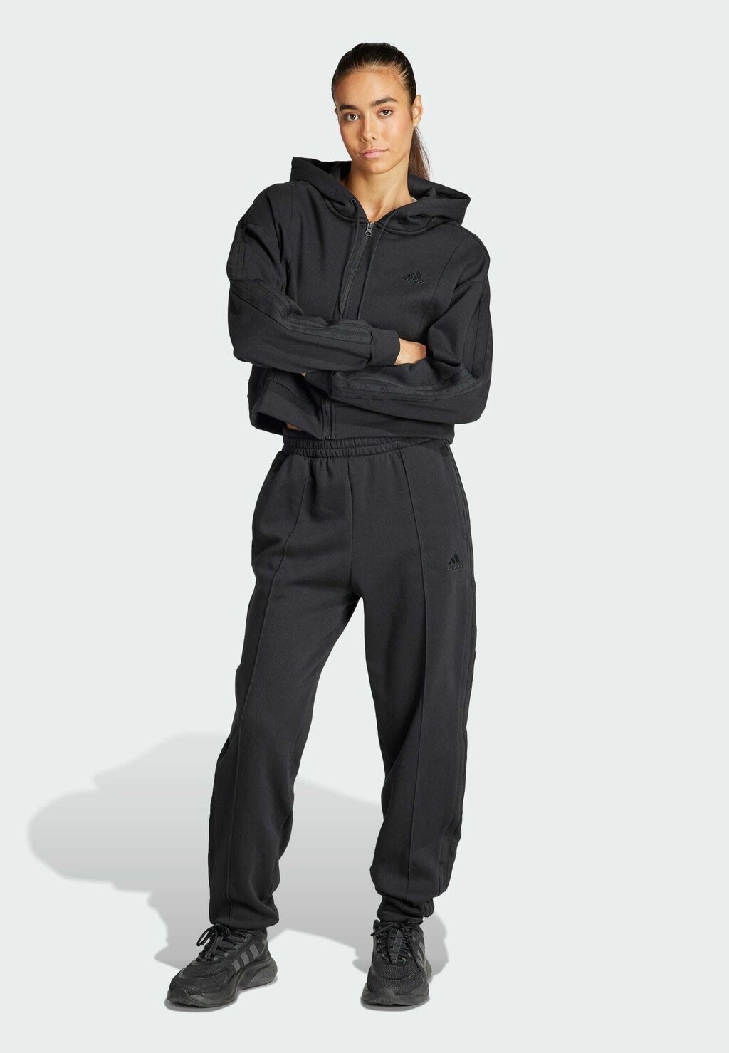 

Спортивный костюм Energize Tracksuit adidas Sportswear, черный