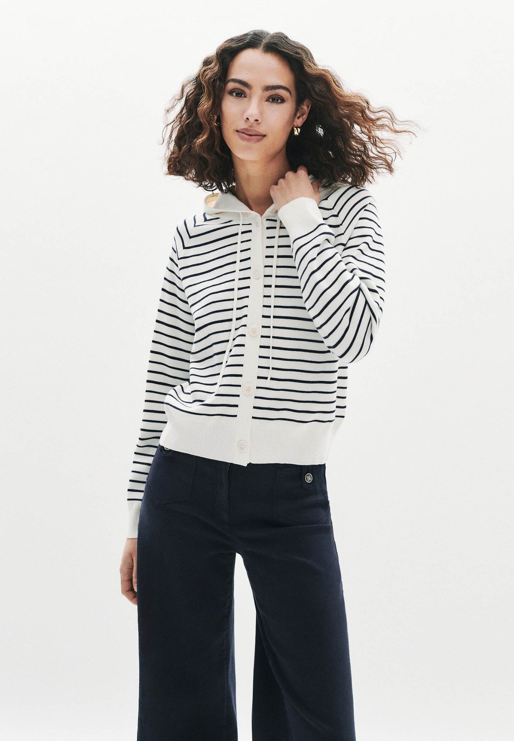 

Кардиган FASHION ELEGANT Caroll, синий