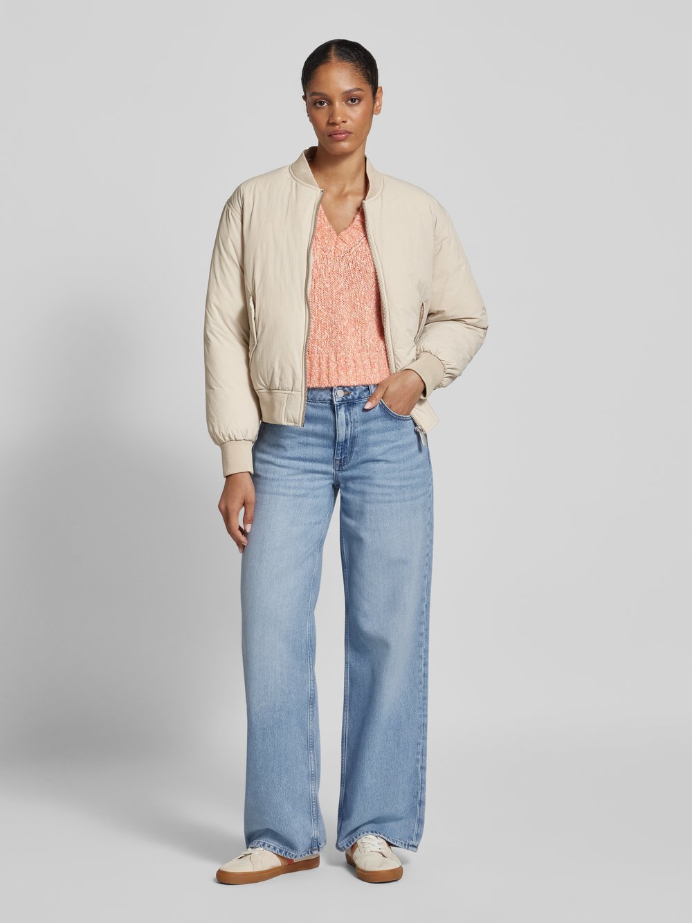 

Куртка-бомбер с карманами-клапанами модель «ЭММА» Selected Femme, бежевый