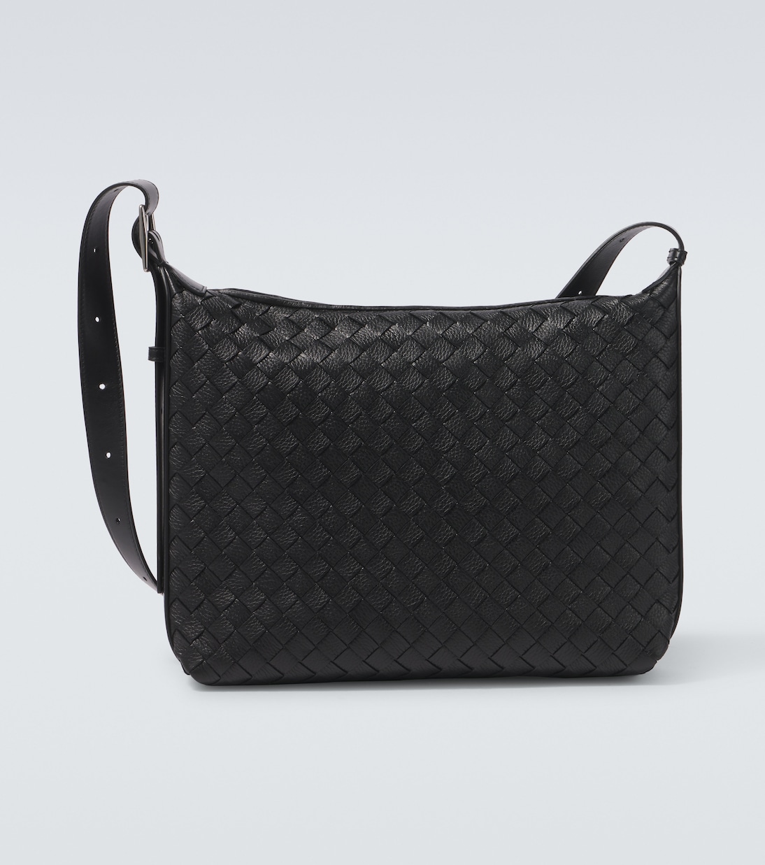 

Путешественник Маленькая кожаная сумка через плечо Intreccio Bottega Veneta, Black-Silver