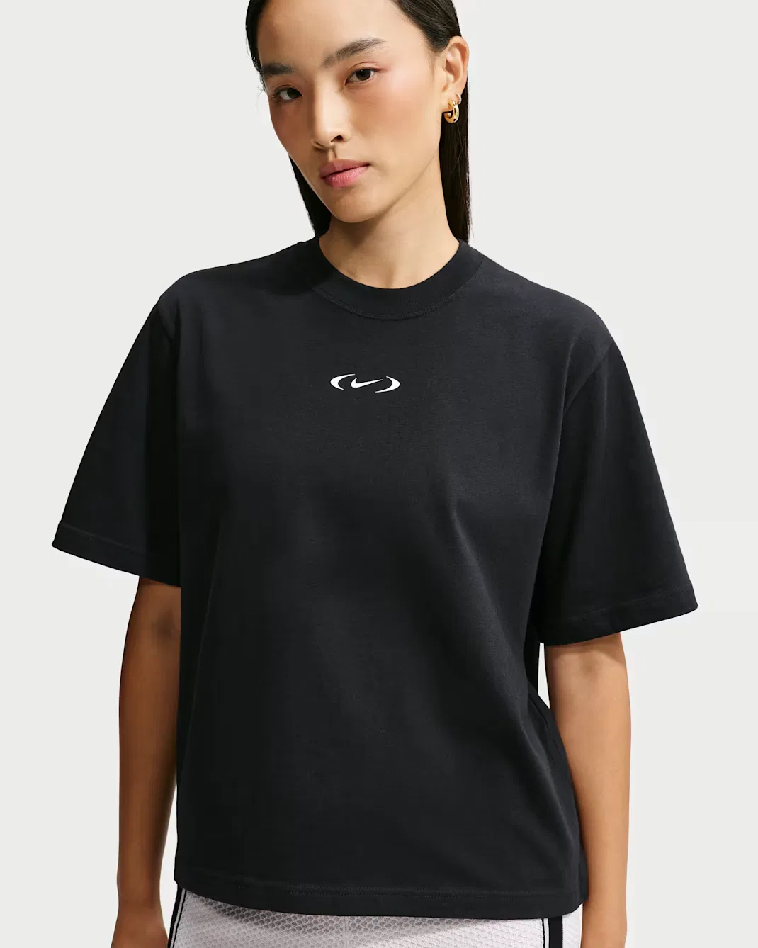 Женская свободная футболка Nike Sportswear Classic, Black — фото 2