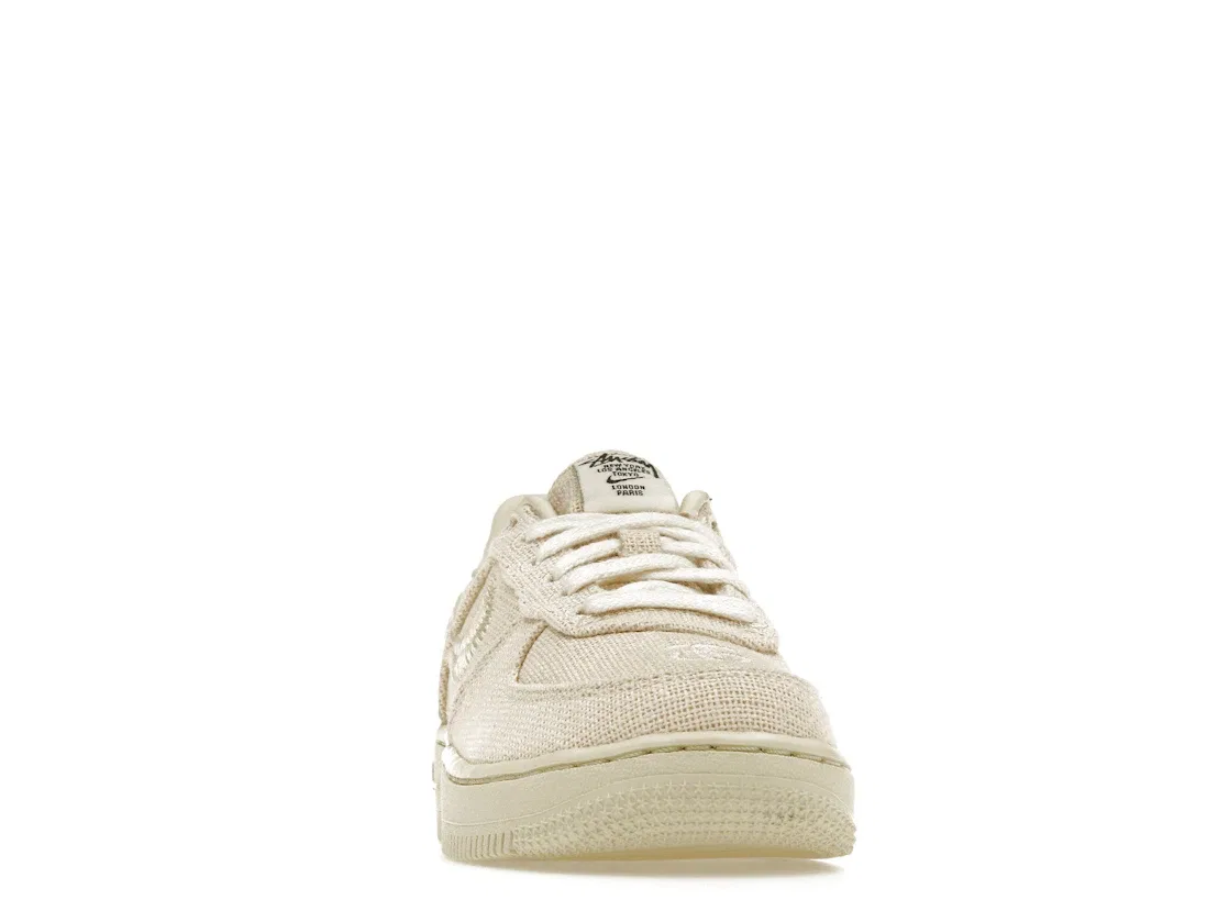 Детские кроссовки Lifestyle с низким верхом Nike Air Force 1 Low Stussy Fossil, Natural/Natural/Natural — фото 2