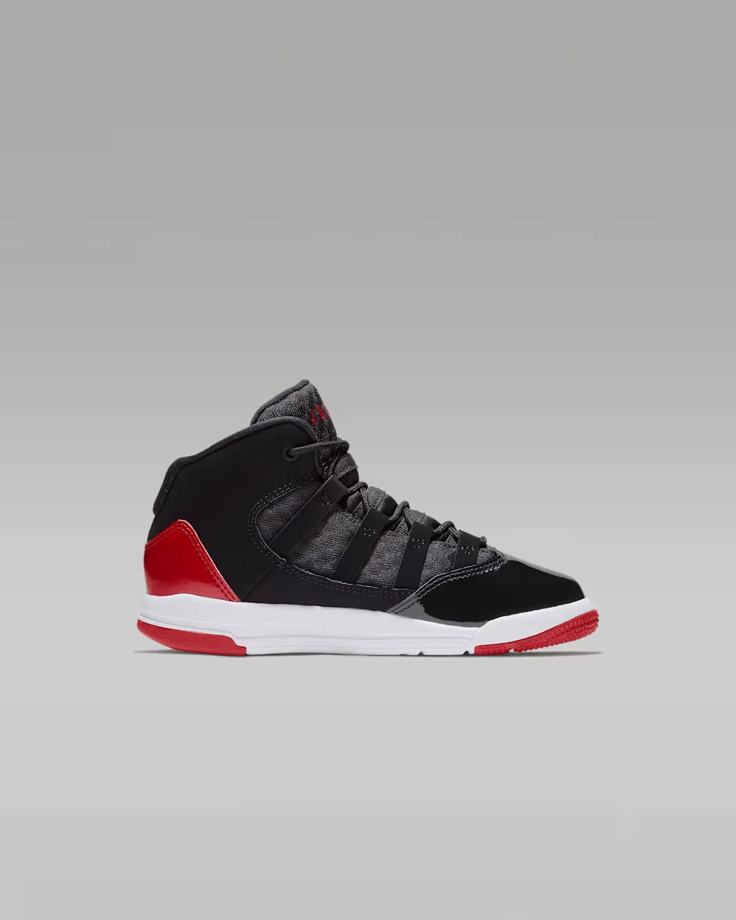 Детские кроссовки Jordan Max Aura, Black/Gym Red/White/Black — фото 3