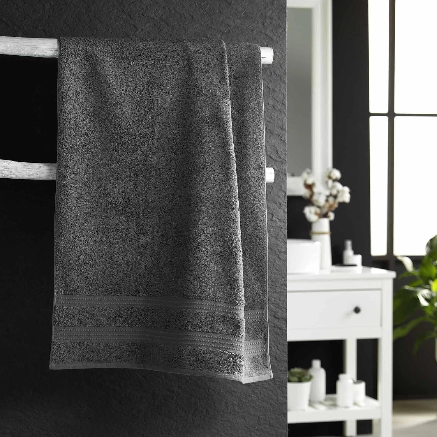 Полотенце для душа хлопковое Douceur d'Intérieur, 70x130 см, Slate — фото 4