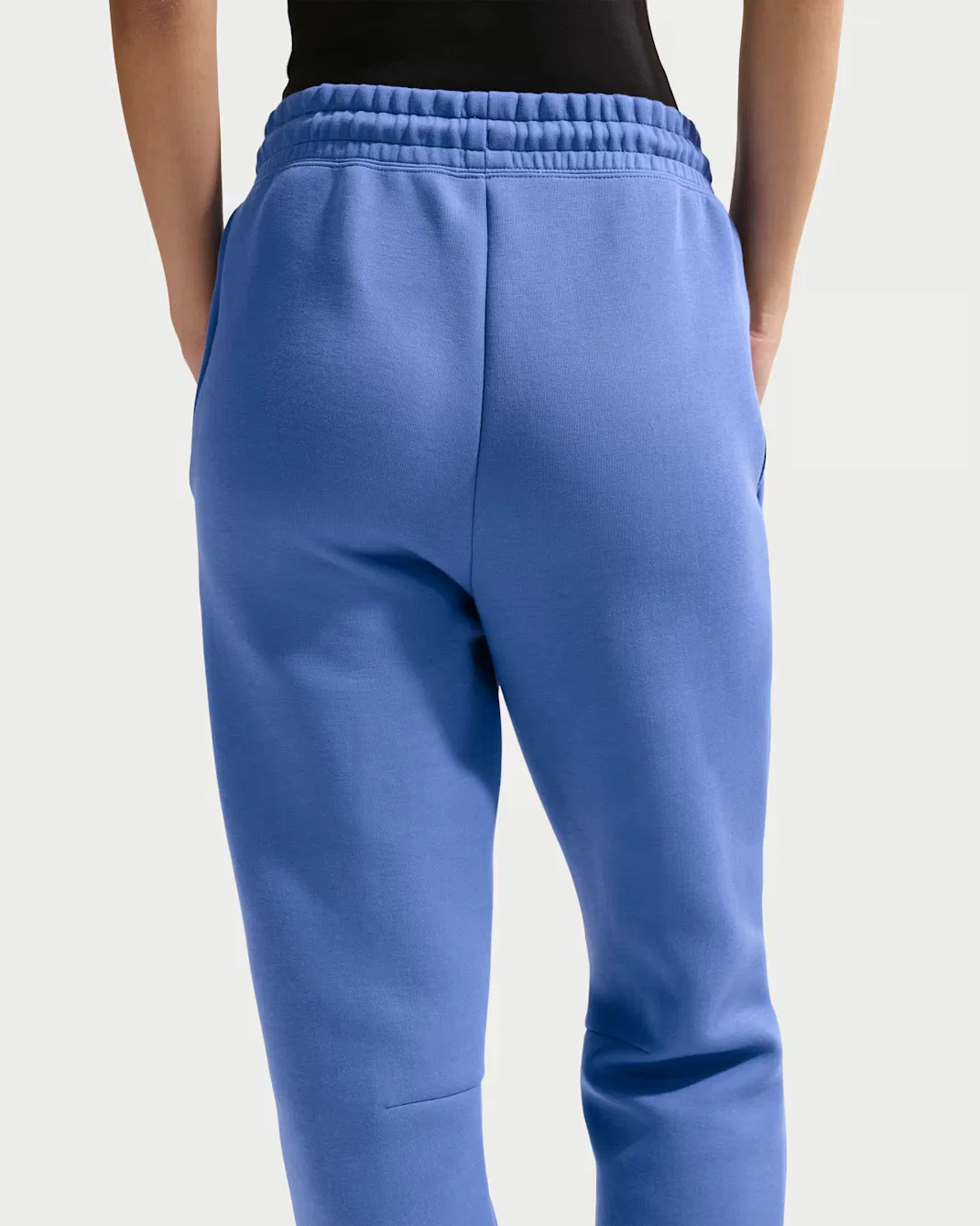 Женские спортивные брюки средней посадки Nike Sportswear Tech Fleece, Light Medium Blue/Black — фото 3