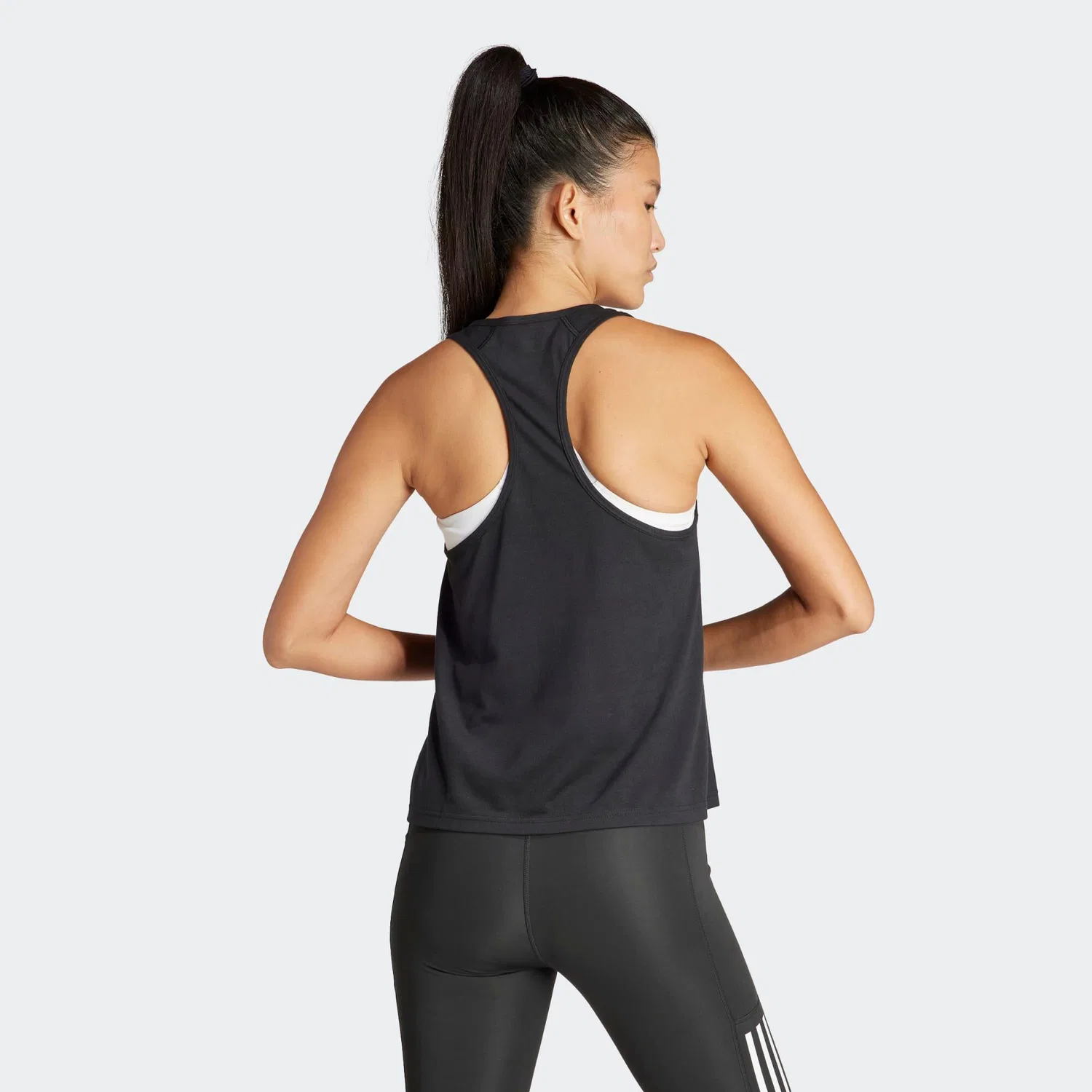 Женский спортивный топ с технологией AEROREADY Adidas, Черный — фото 3