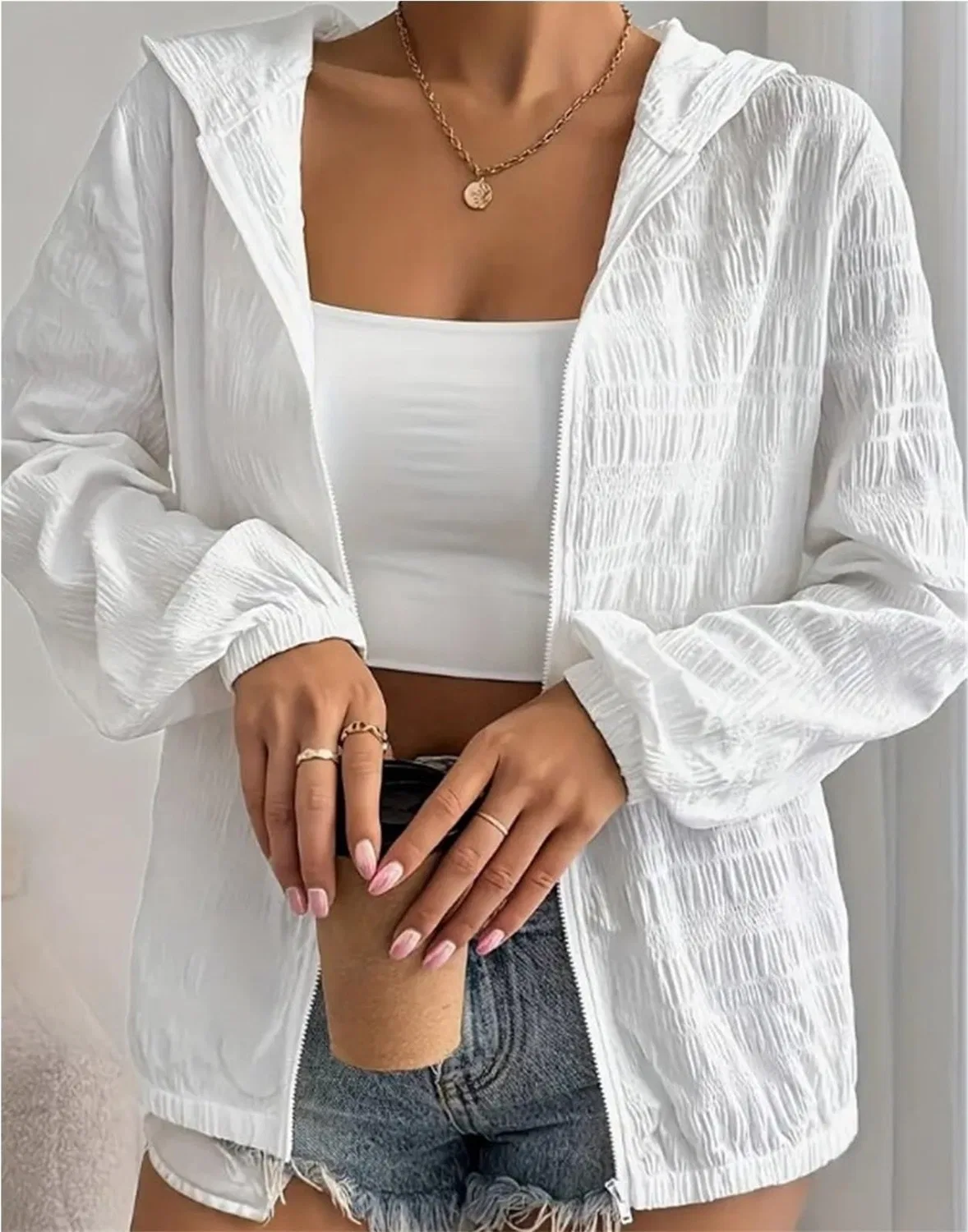 Женская куртка с капюшоном и молнией, свободного кроя, White — фото 3