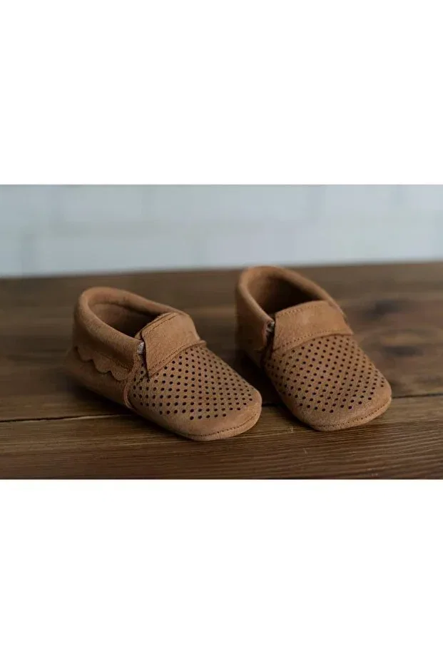 Детские туфли для новорожденных кожаные перфорированные Olivo Mini, Brown — фото 3