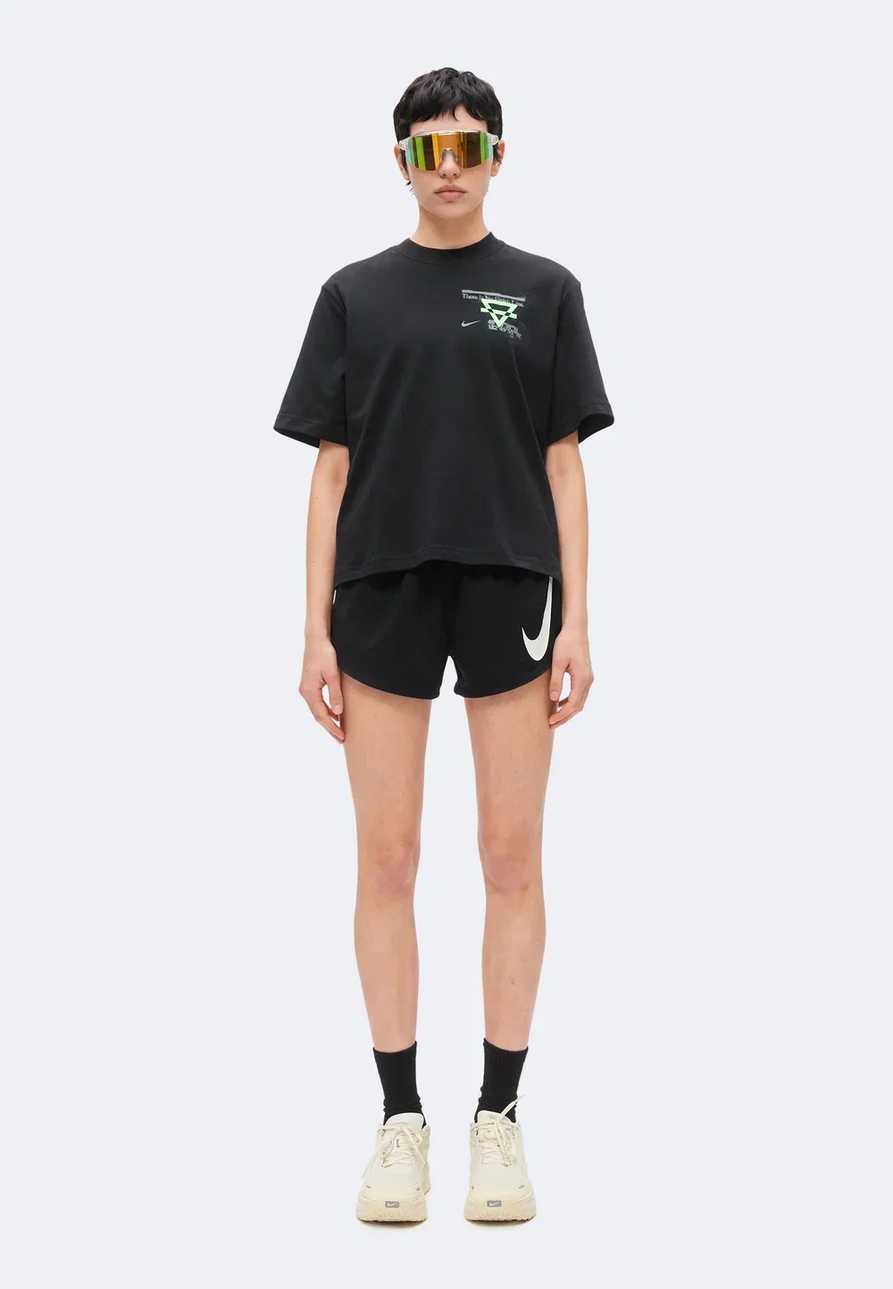 Футболка Swift - спортивная футболка Nike Performance, Black/Illusion Green — фото 2