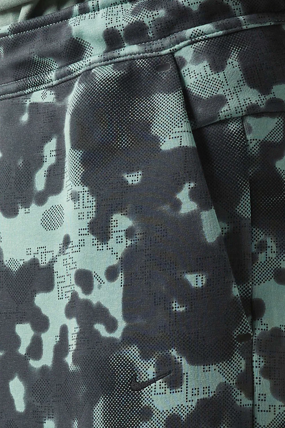 Штаны с открытым низом на флисе Tech Open-hem Camo Nike — фото 4