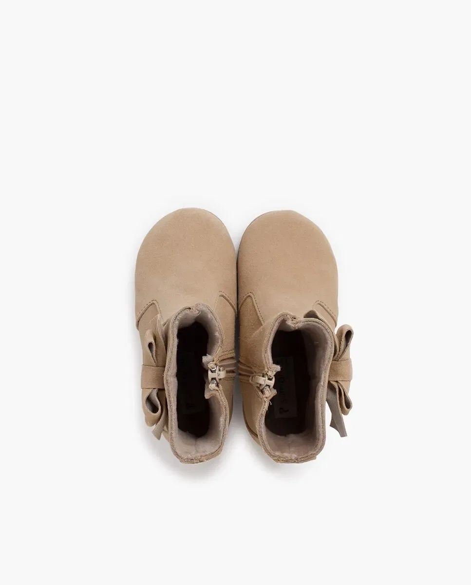 Детские ботинки для девочек из замши с бантом Pisamonas, Beige — фото 4
