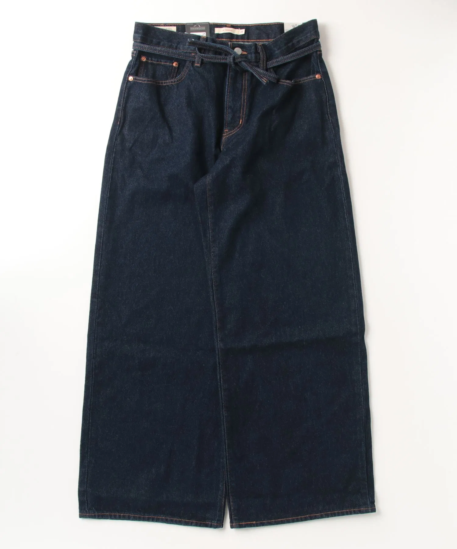 Джинсы Levi's XL прямого/широкого фасона для женщин.
