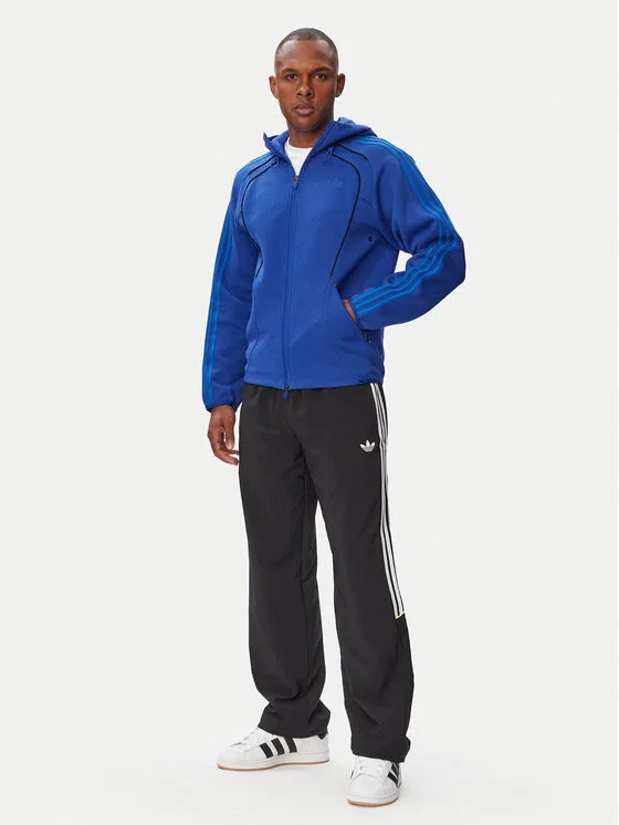 Футболка oversize Care Bears Adidas, черный — фото 2