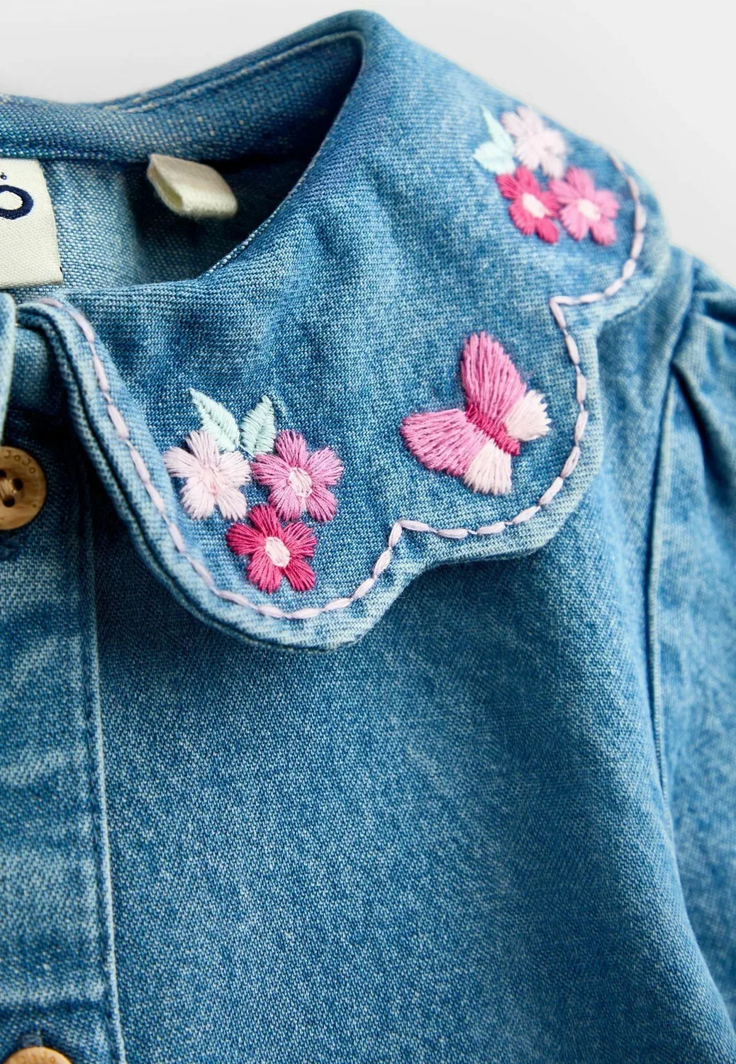 Рубашка с вышивкой - блузка на пуговицах Jojo Maman Bébé, Blue Chambray Floral — фото 3