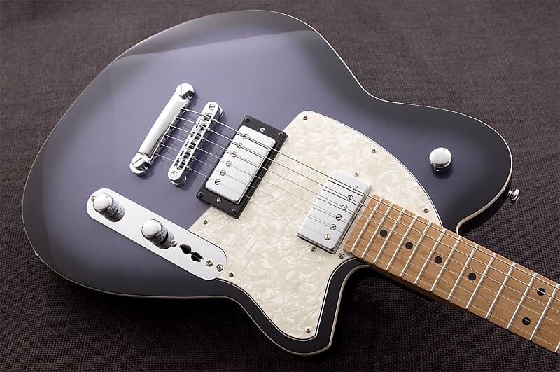 

Электрогитара Reverend Charger HB in Periwinkle Burst - Serial - 55705