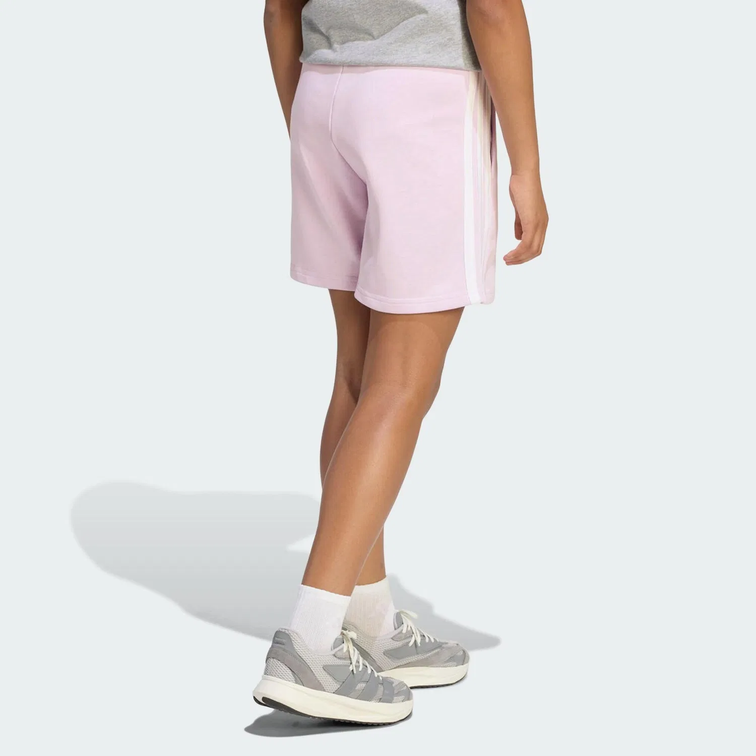 Детские шорты из футера Essentials Shorts Adidas, Helllila Weiss — фото 3
