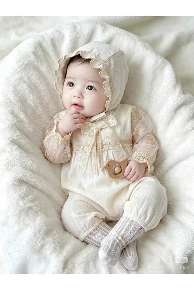 Детский комбинезон для девочек кружевной with hat Park Bebe, Beige — фото 2