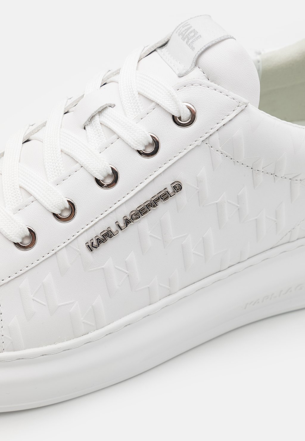 

Кроссовки KAPRI MENS MONOGRAM EMBOSS KARL LAGERFELD, белый