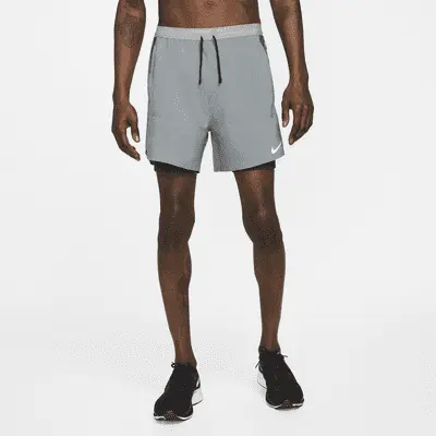 

Шорты Nike Stride, цвет Smoke Grey/Dark Smoke Grey/Black