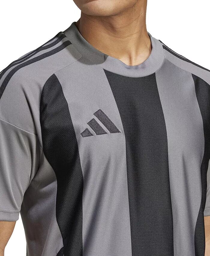 Мужская трикотажная футболка в полоску с логотипом adidas, серый — фото 3