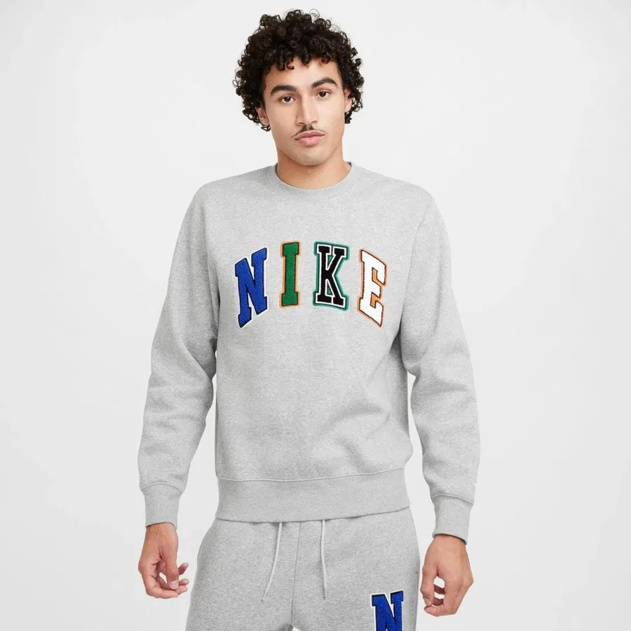Мужской свитшот с круглым вырезом, начесом, свободного кроя Club Fleece Nike, Серый