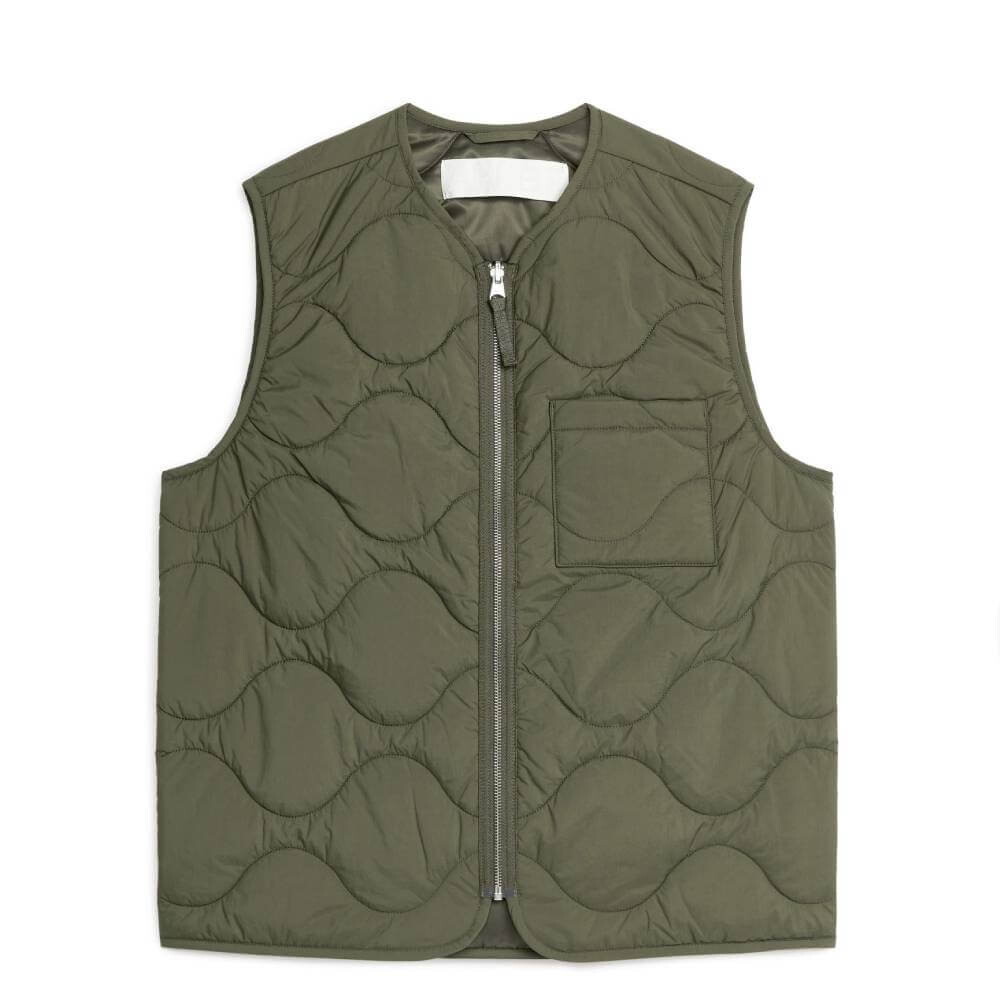 

Жилет ARKET Quilted Inner, темно-зеленый