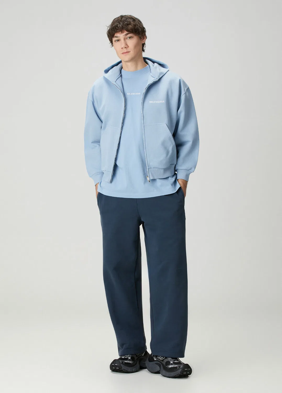 Футболка с вышивкой лого Balenciaga, light blue — фото 2
