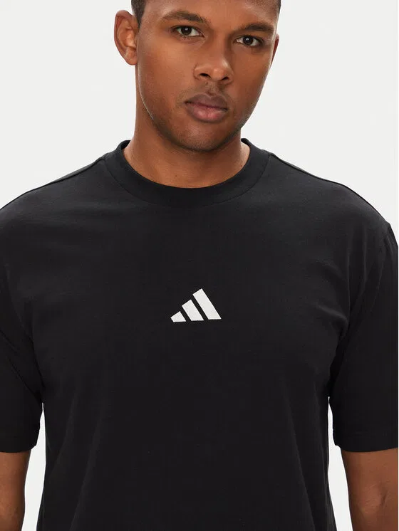Футболка regular fit Essentials Small Logo Adidas, черный — фото 4