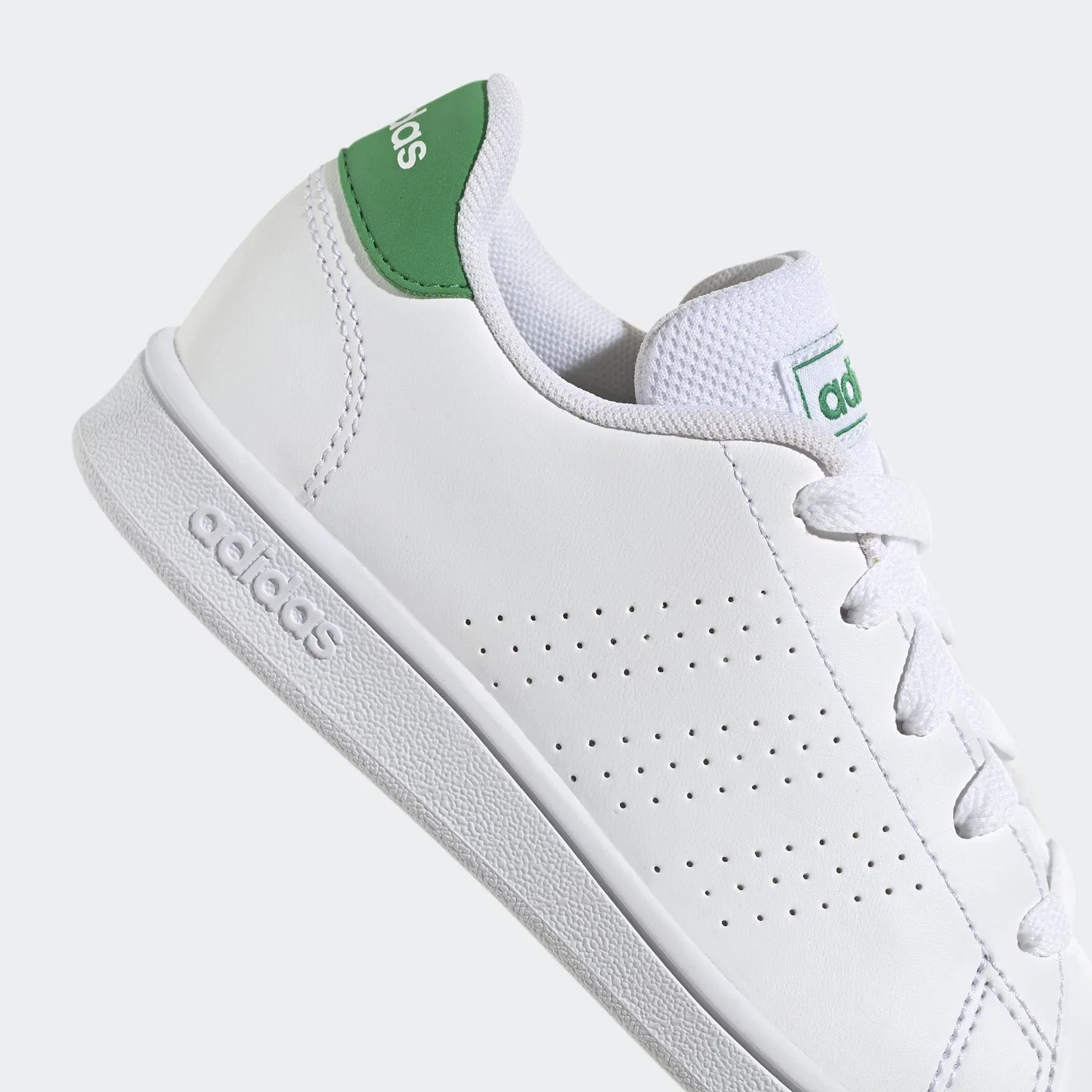Детские спортивные туфли с перфорацией Advantage Lifestyle Court Lace Adidas, Cloud White Green Core Black — фото 4