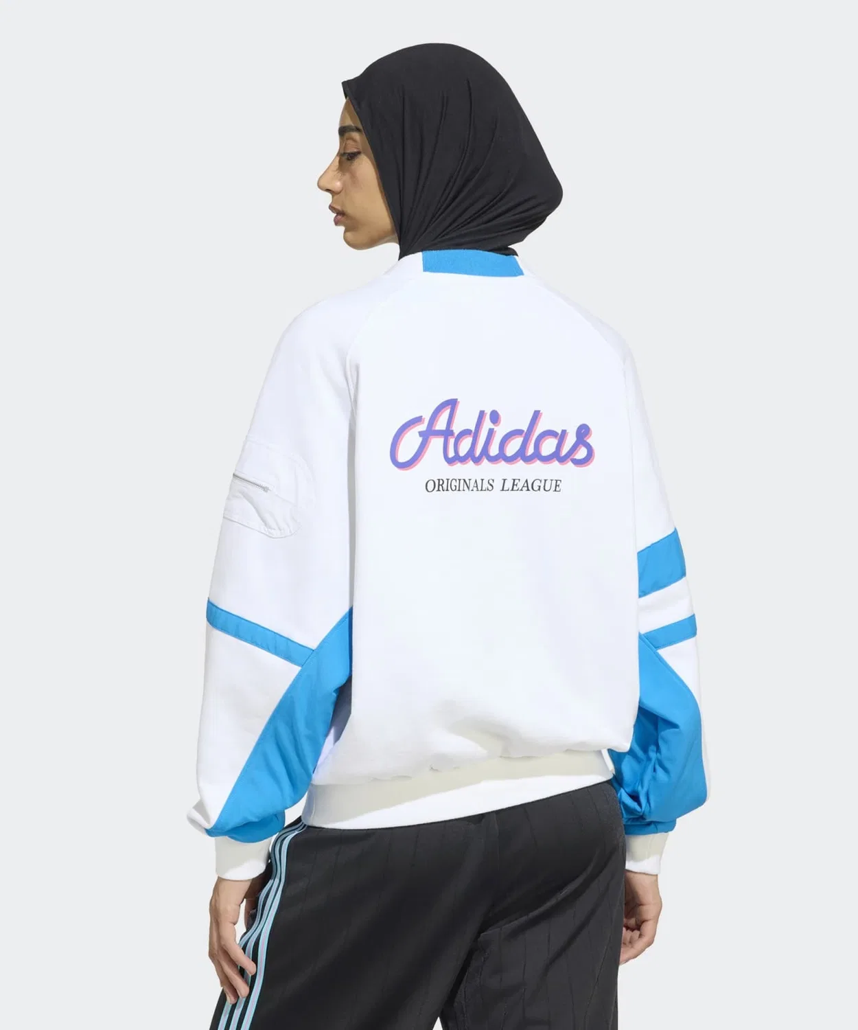 Женский свитшот оверсайз с принтом Archive Baseball Adidas, Белый — фото 2