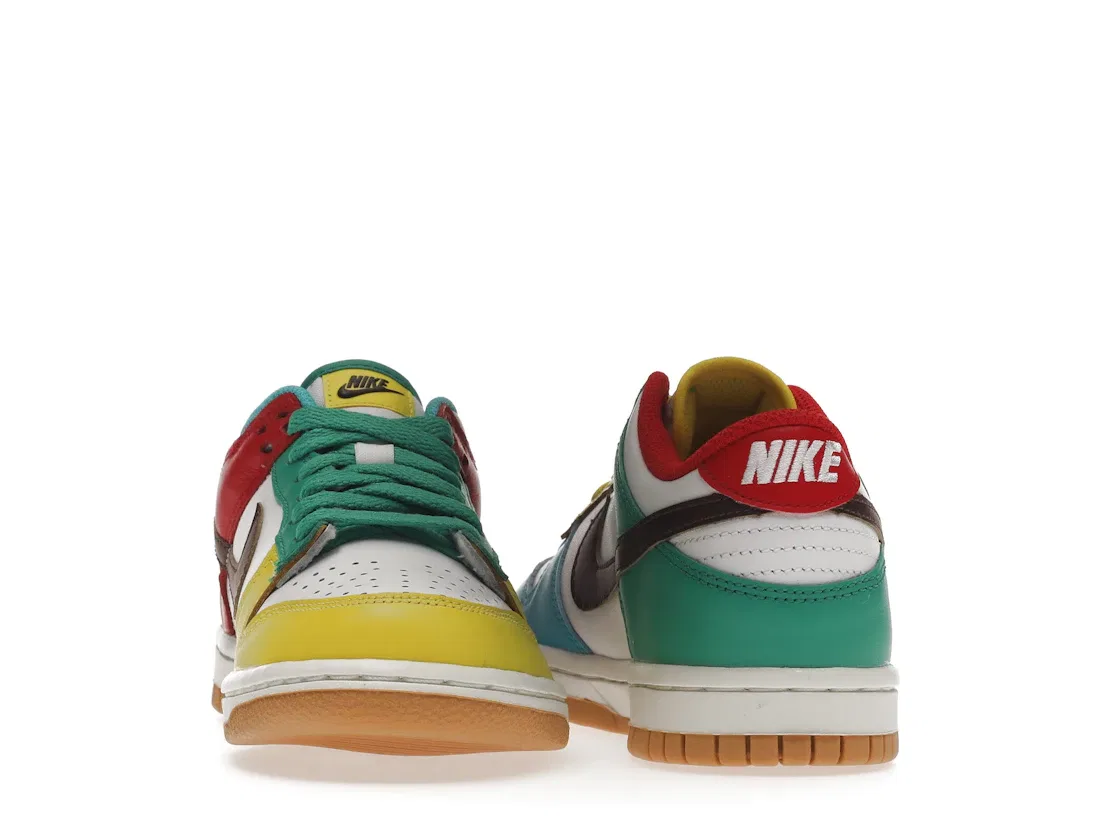 Детские кроссовки Lifestyle Nike Dunk Low, White/Light Chocolate-Roma Green — фото 4