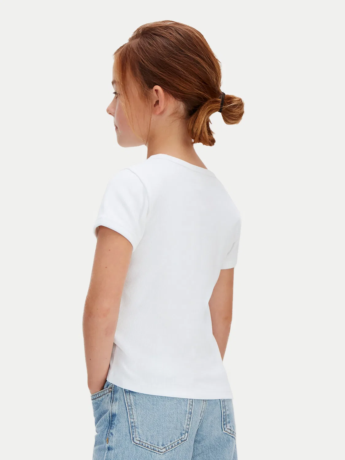 Футболка стандартного кроя для девочки Monologo Calvin Klein Jeans, белый — фото 3